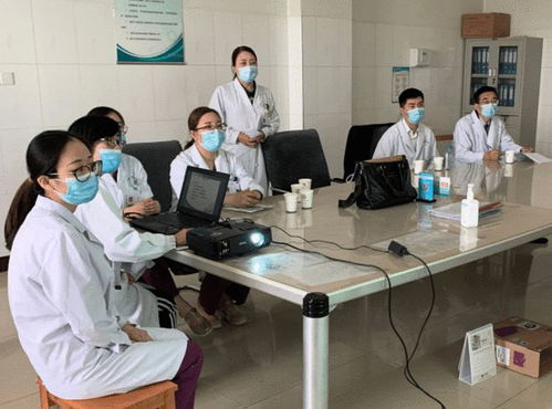女生想学 医学专业 ,应该选择临床医学还是护理学 学姐告诉你